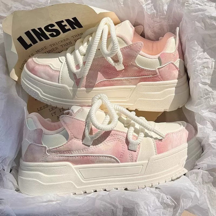 Ladies fashionable sneakers with innovative plateau design and breathable upper material hybrid structure Mune Fashion
