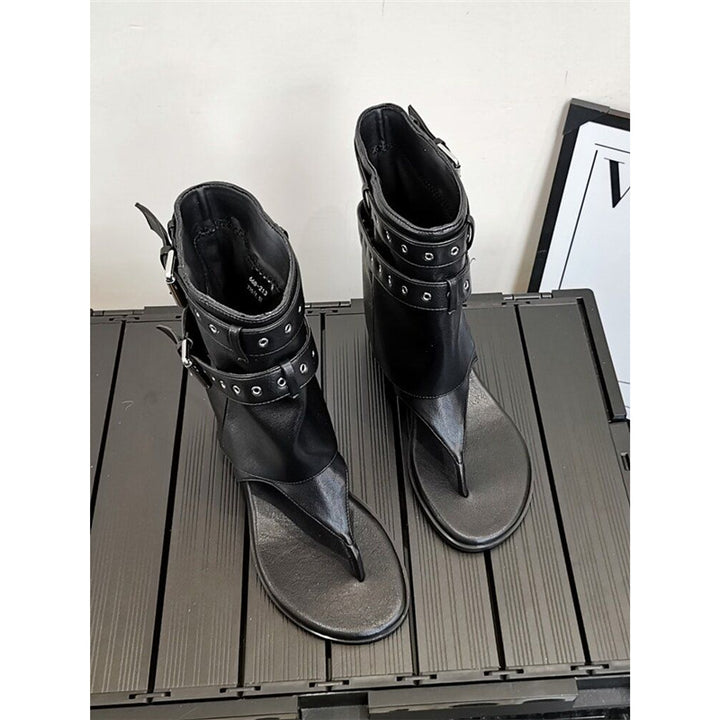 Women's ankle-high toe-post sandals in biker look with double belt and eyelet trim Mune Fashion