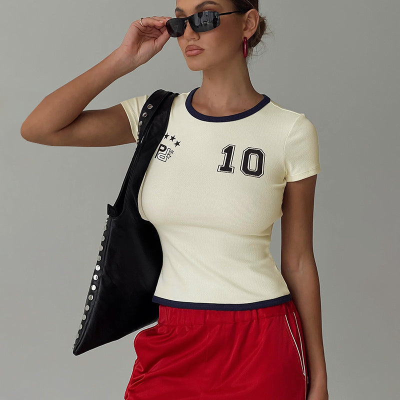 Damen Figurbetontes geripptes T-Shirt mit Logoprint und Kontrastkragen Mune Fashion