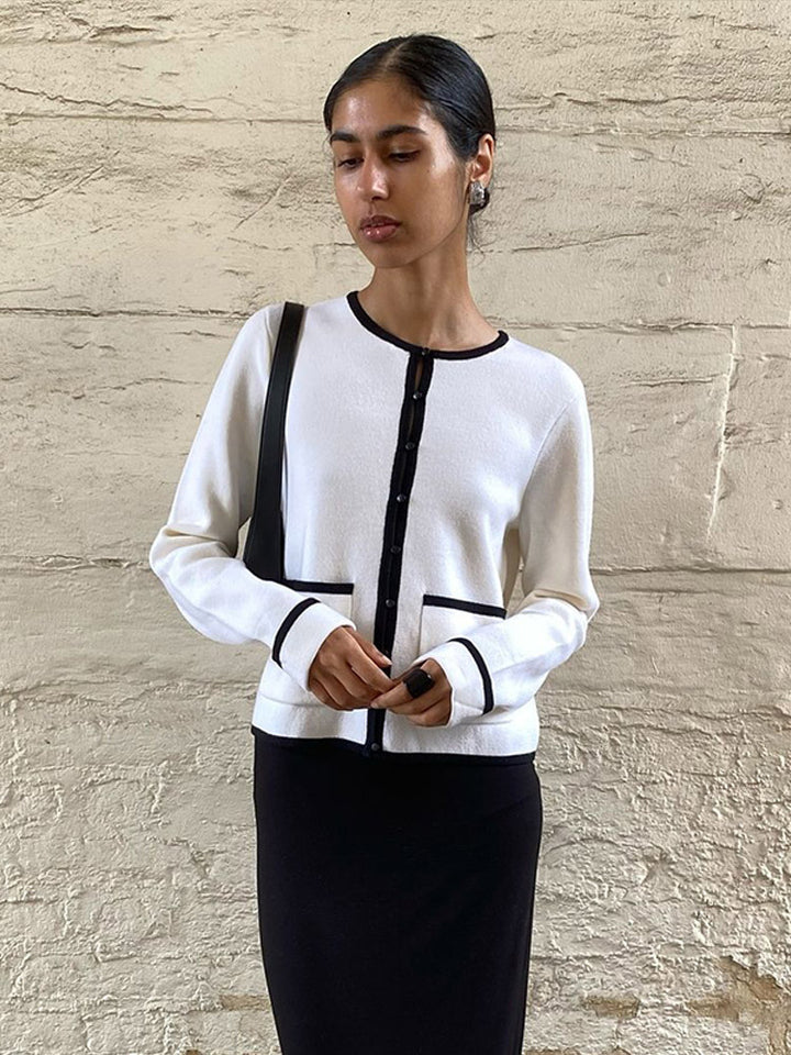 Women Fine Contrast Button Placket Cardigan with Piping and Applied Pockets Mune Fashion
