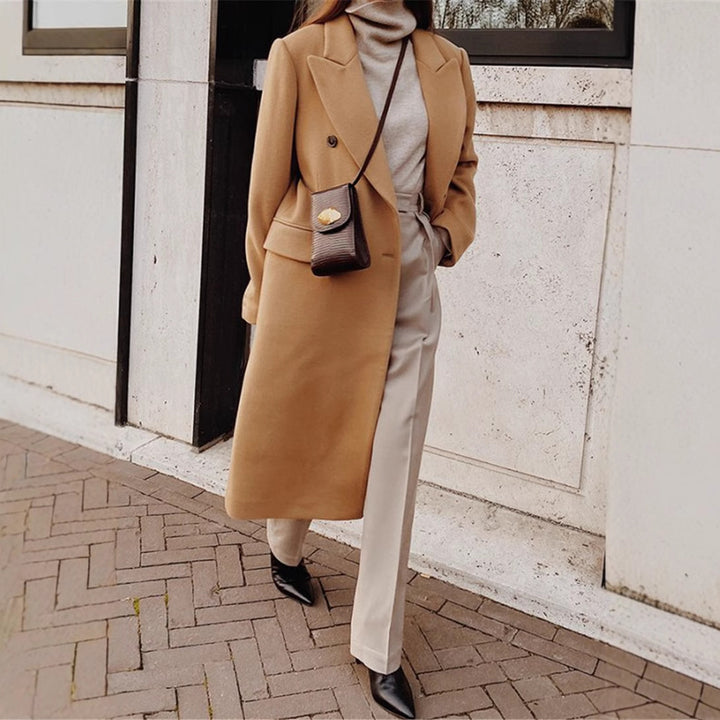 Women's double-breasted wool blend coat with oversized cut and wide lapels Mune Fashion