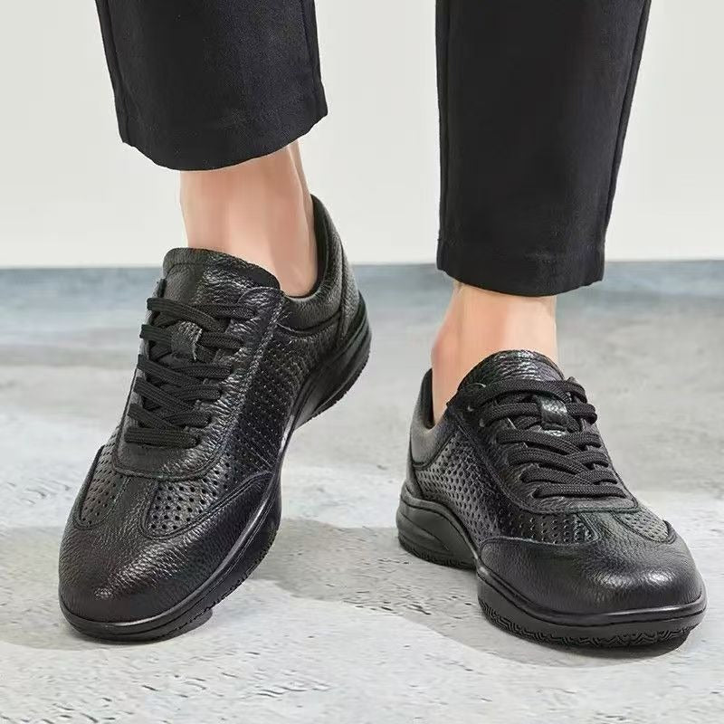 Men's comfortable orthopedic-inspired everyday shoes made of textured leather with padded comfort insole Mune Fashion