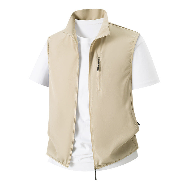 Men's Lightweight Softshell Utility Vest with Stand Collar, water-repellent outer layer and zip pockets Mune Fashion
