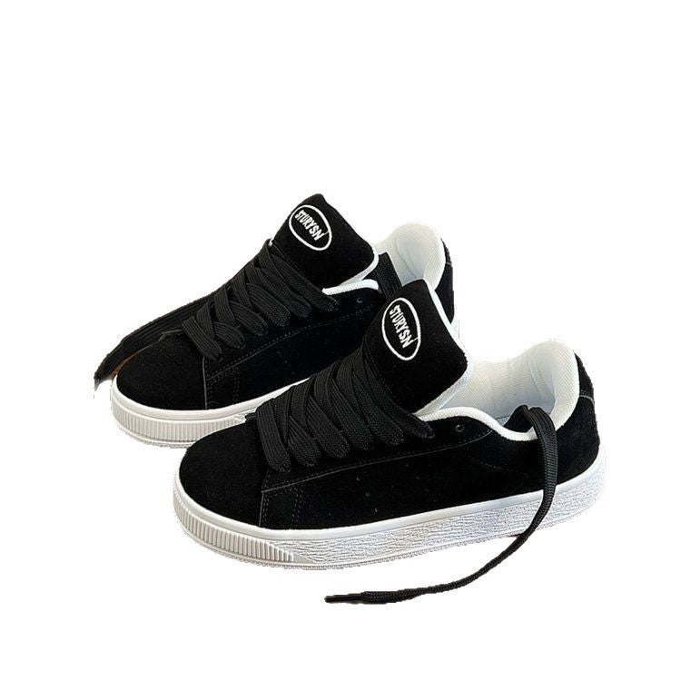 Women's sneakers made of soft suede with classic sole Mune Fashion
