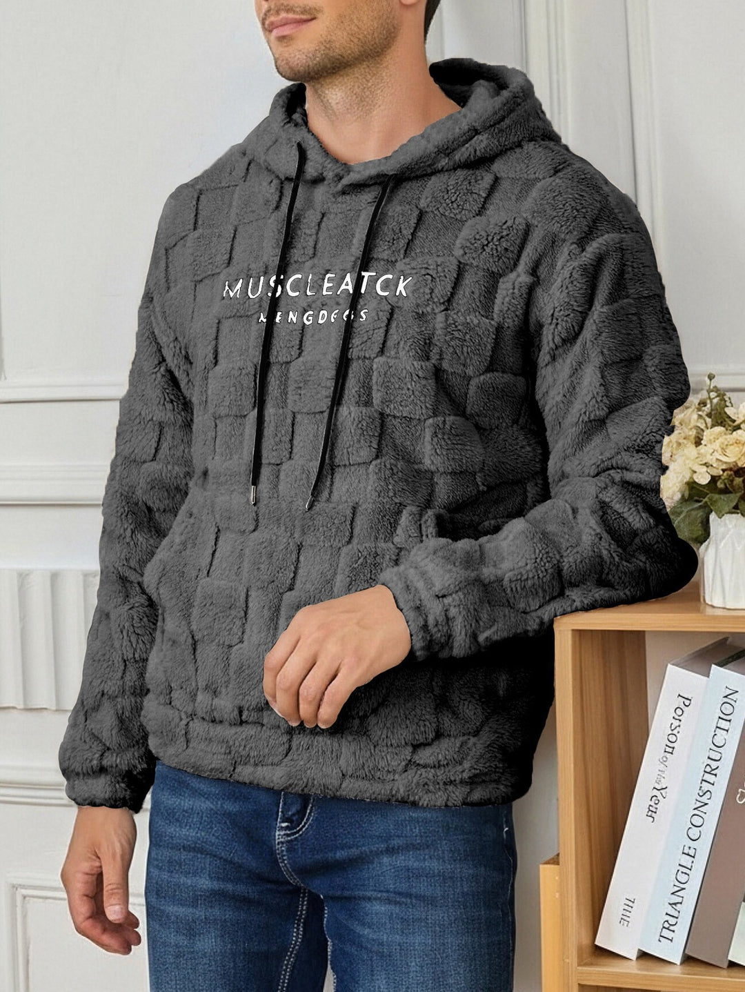 Men's fluffy Sherpa hoodie with square quilting pattern, kangaroo pocket and adjustable hood Mune Fashion