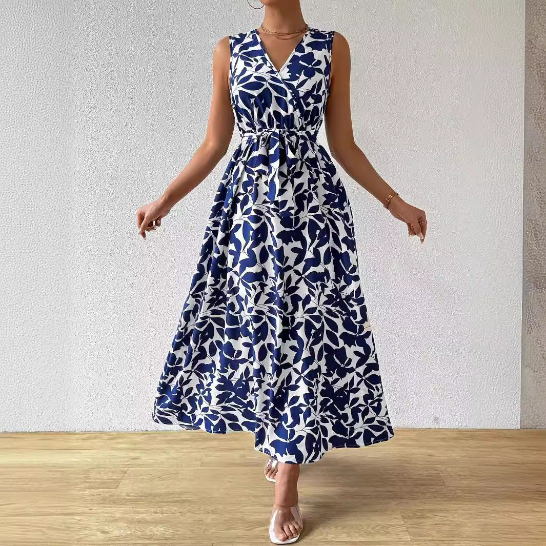 Women's wrap maxi dress with V-neck and tied waist belt Mune Fashion