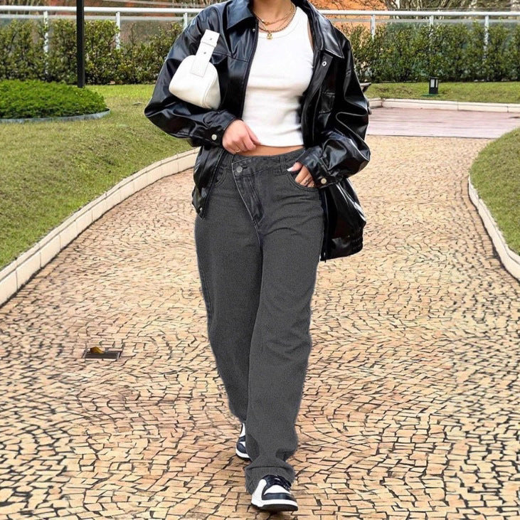 Women high-waisted loose-fitting jeans with wide legs and asymmetrical button placket Mune Fashion