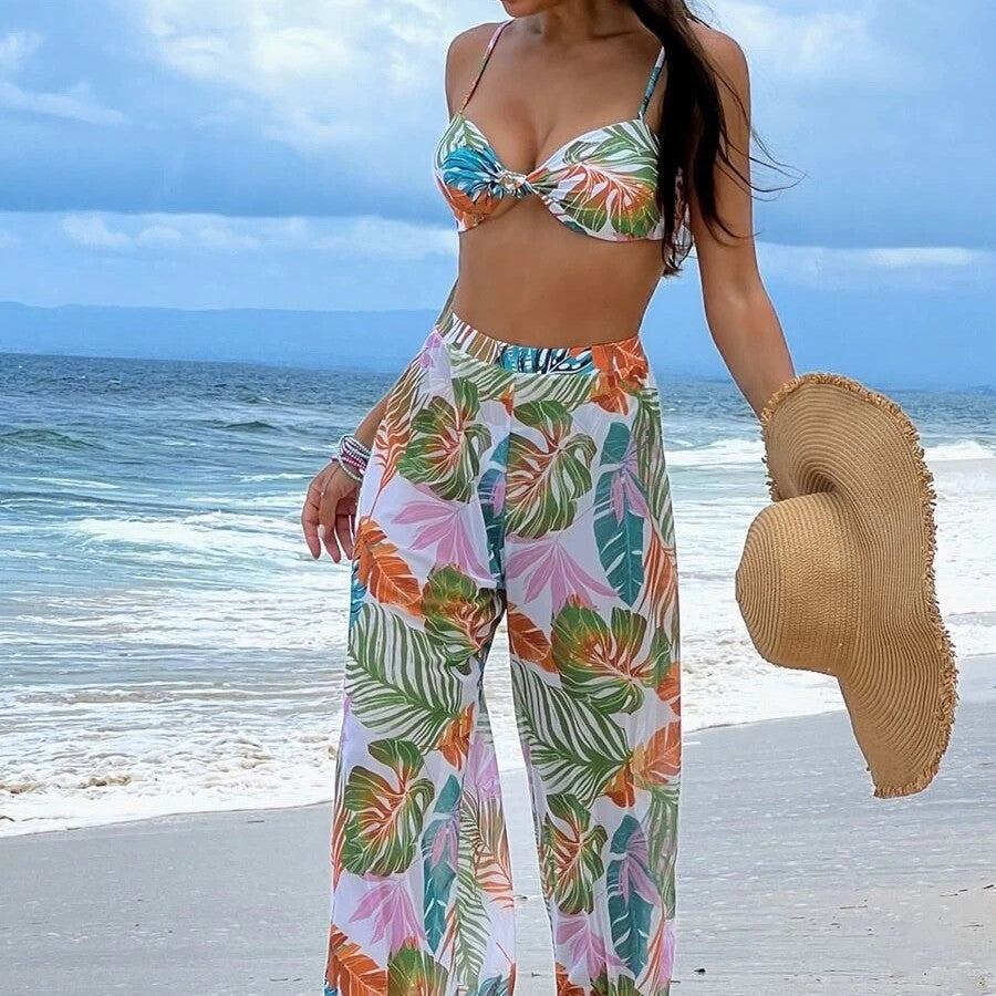 Women's bikini set with floral design and transparent overlay Mune Fashion