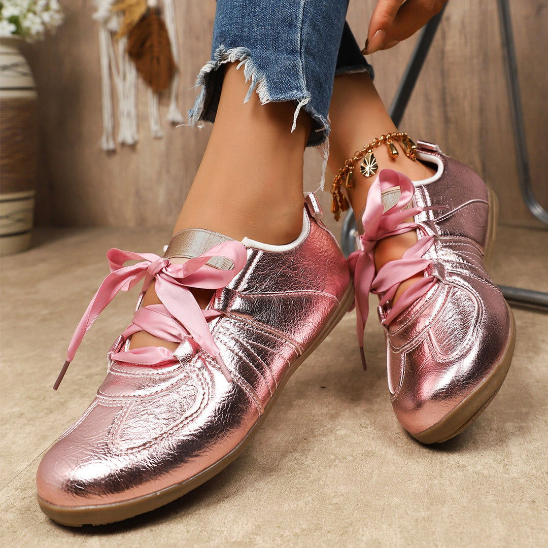 Women’s sporty sneakers with shiny metallic upper material and comfortable lacing Mune Fashion