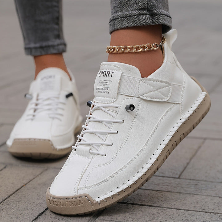Men's leather imitation casual sneaker with Velcro strap, moccasin seam & profiled rubber sole Mune Fashion