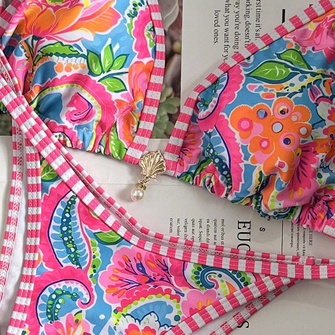 Women Triangle Bikini with Playful Floral Design Mune Fashion