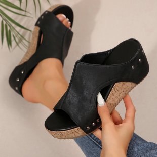Women’s wedge sandals with heel strap, ergonomic footbed, cork look platform, and padded toe area Mune Fashion