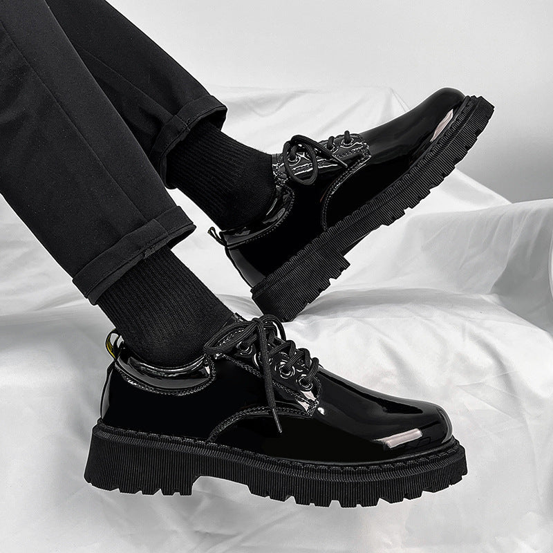 Men's patent leather platform derby with profiled rubber sole and classic lacing Mune Fashion
