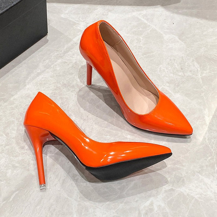 Women's bridal patent leather pumps with pointed toe shape and slim stiletto heel Mune Fashion
