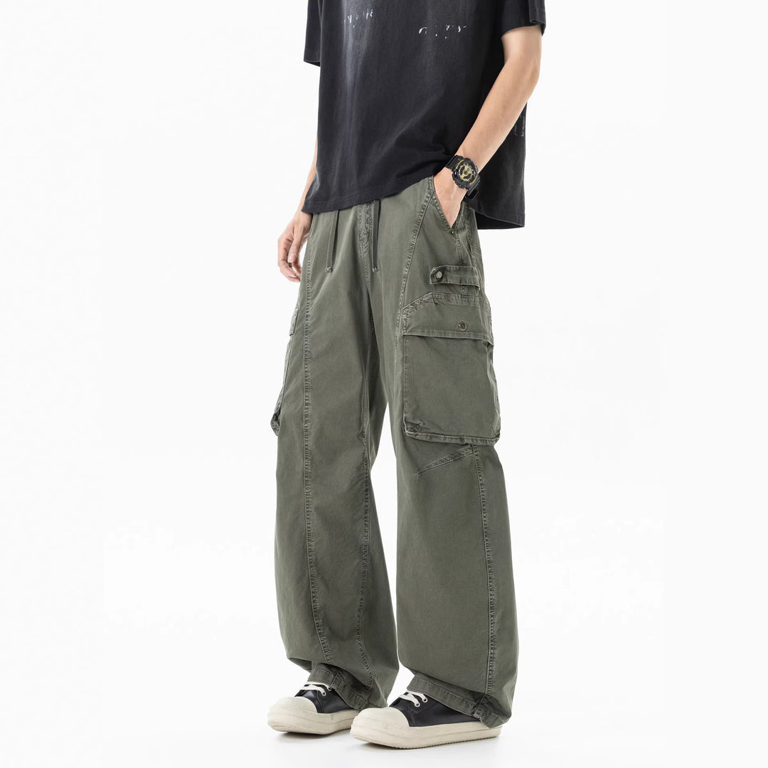 Men's military-inspired cargo pants with elastic tunnel drawstring waistband, flap and zipper pockets Mune Fashion