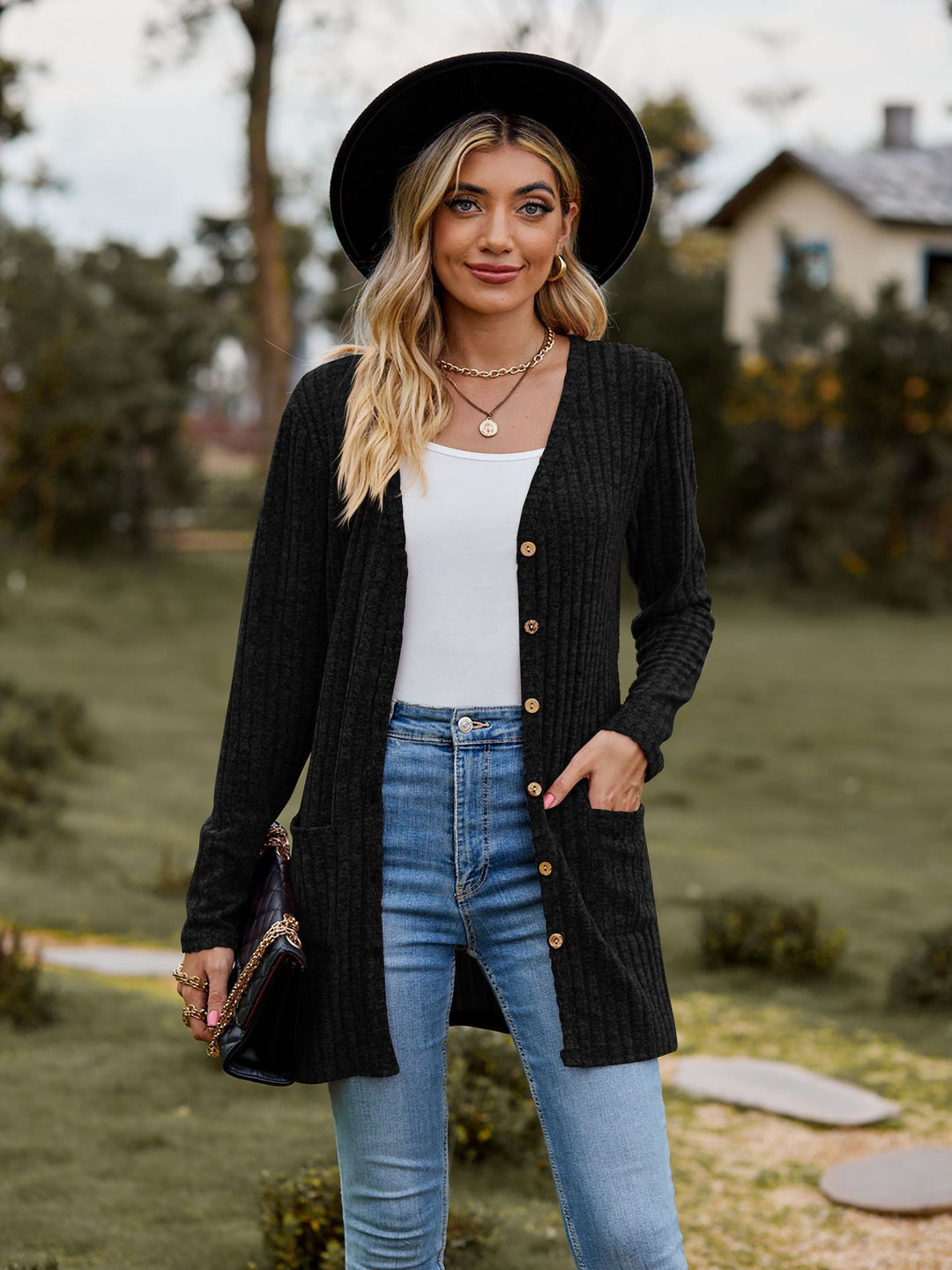 Women's longer ribbed knitted cardigan with patch pockets and wooden buttons Mune Fashion