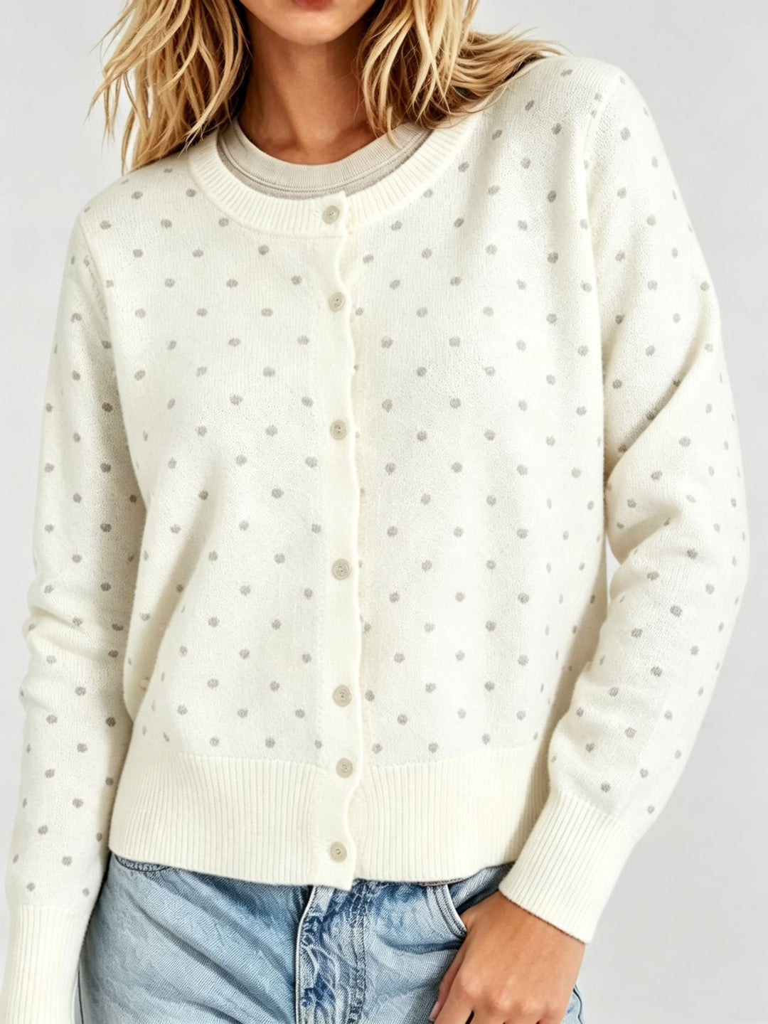 Women's Dotted Fine Knit Cardigan with Round Neck and Ribbed Cuffs Mune Fashion