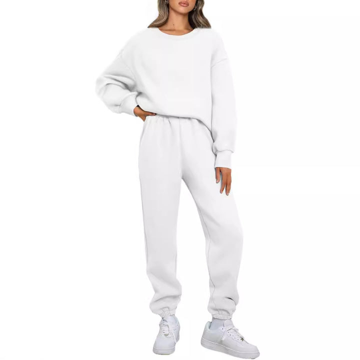 Women two-piece comfort loungewear set with oversized round neck, high-cut jogging pants and elastic ankle cuff Mune Fashion