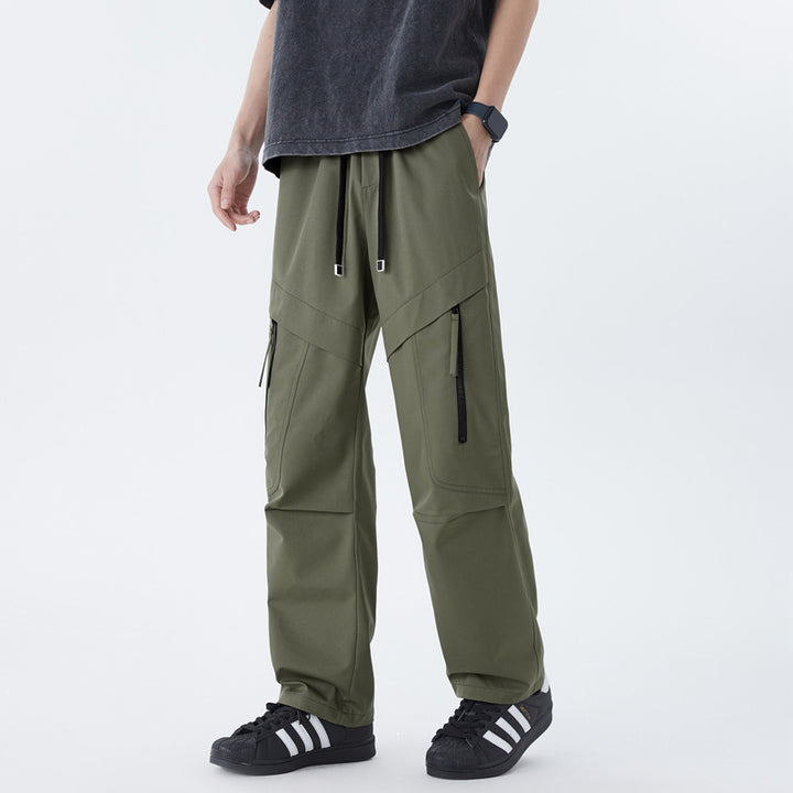 Men's cargo pants with versatile zippers