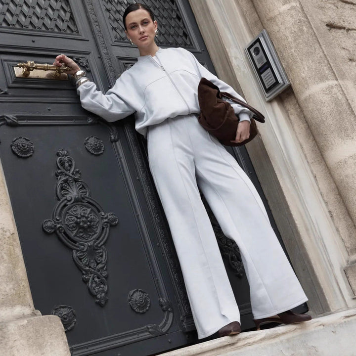 Ladies Elegant and Comfortable Fleece Training Set Mune Fashion