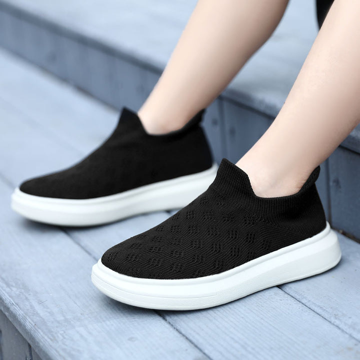 Women's sock-like knitted slippers with perforated hole pattern and shock-absorbing platform sole Mune Fashion