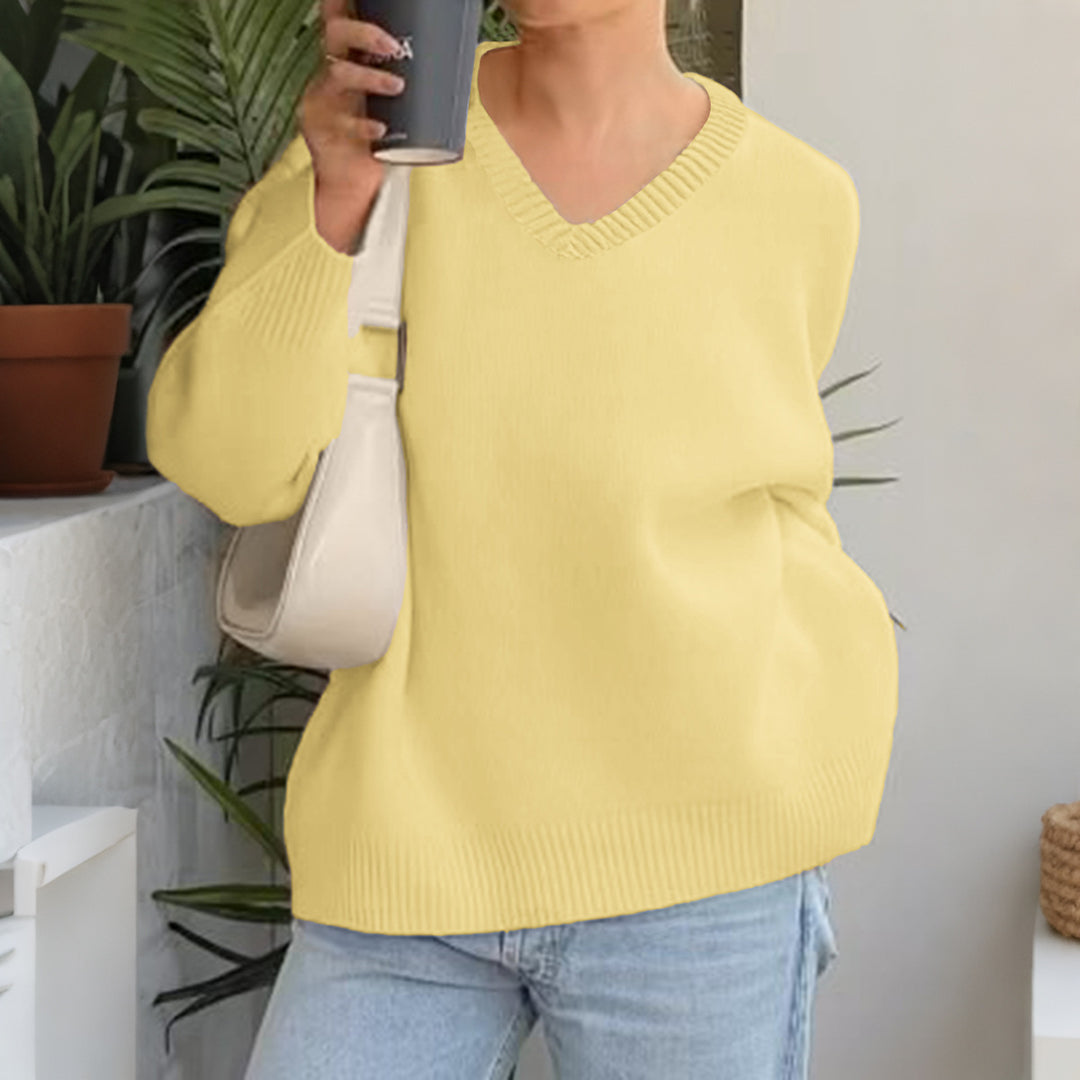 Women's oversized V-neck fine knit sweater with dropped shoulder, long kimono sleeves and wide ribbed trim Mune Fashion