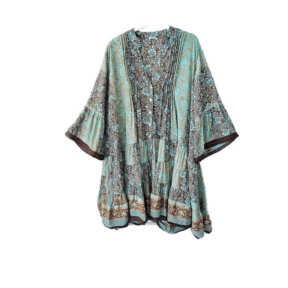 Women's airy Boho tiered dress with V-neck wide batwing sleeves and lace trim Mune Fashion