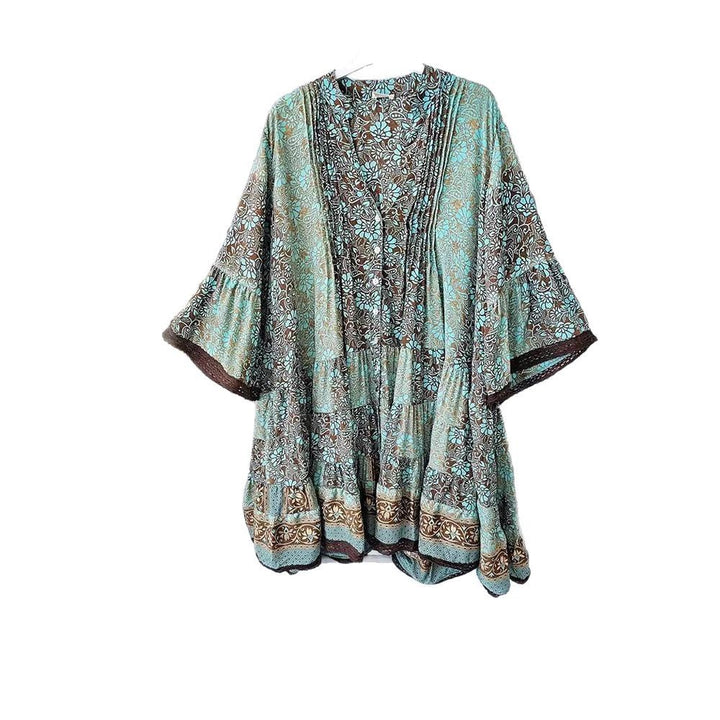Women's airy Boho tiered dress with V-neck wide batwing sleeves and lace trim Mune Fashion
