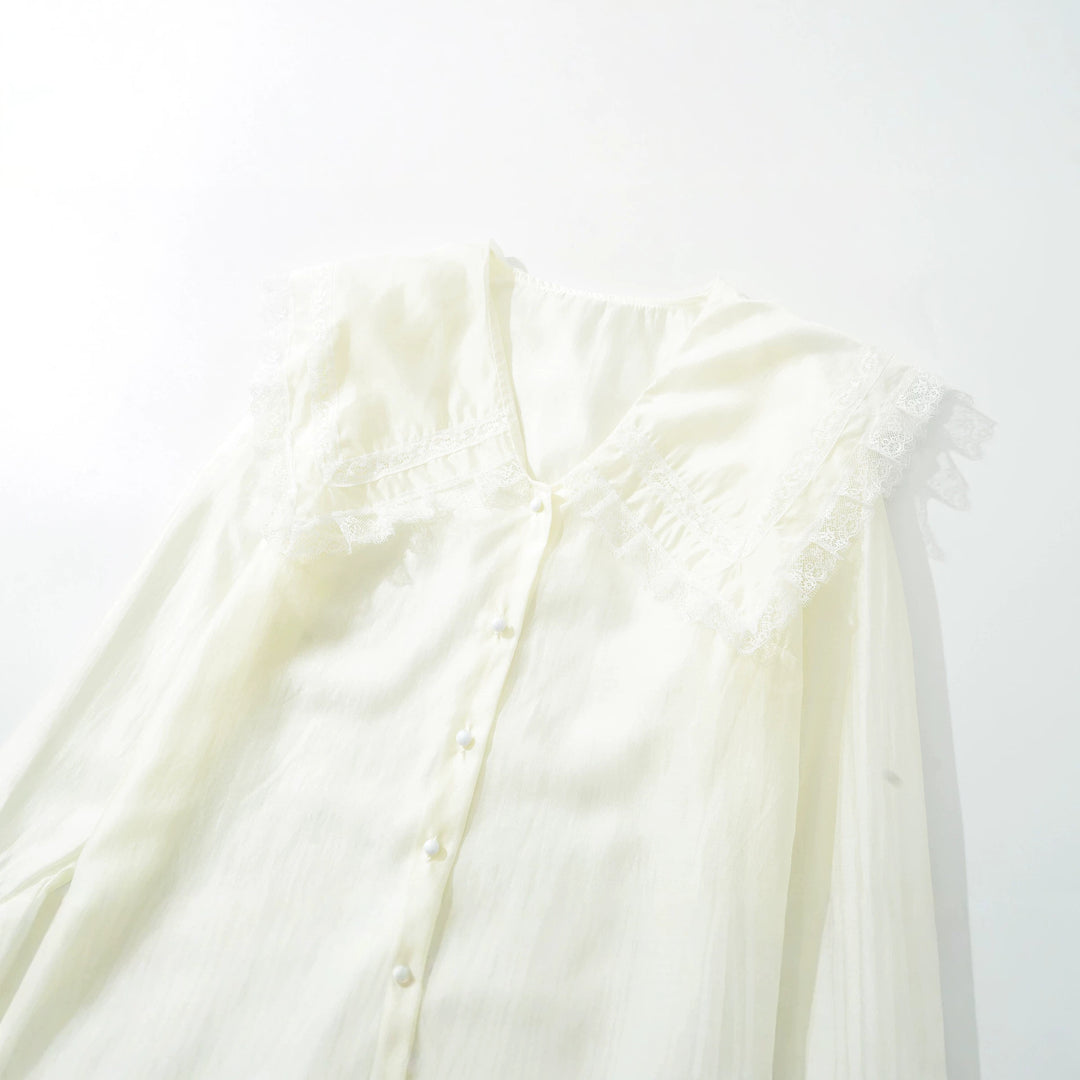 Women's blouse with large lace collar and tiered trumpet sleeves Mune Fashion