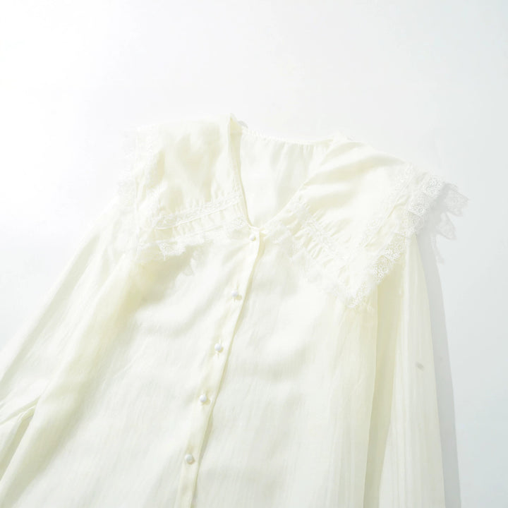 Women's blouse with large lace collar and tiered trumpet sleeves Mune Fashion