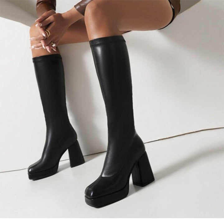 Women's knee-high plateau boots with chunky block heel and high-gloss patent look Mune Fashion