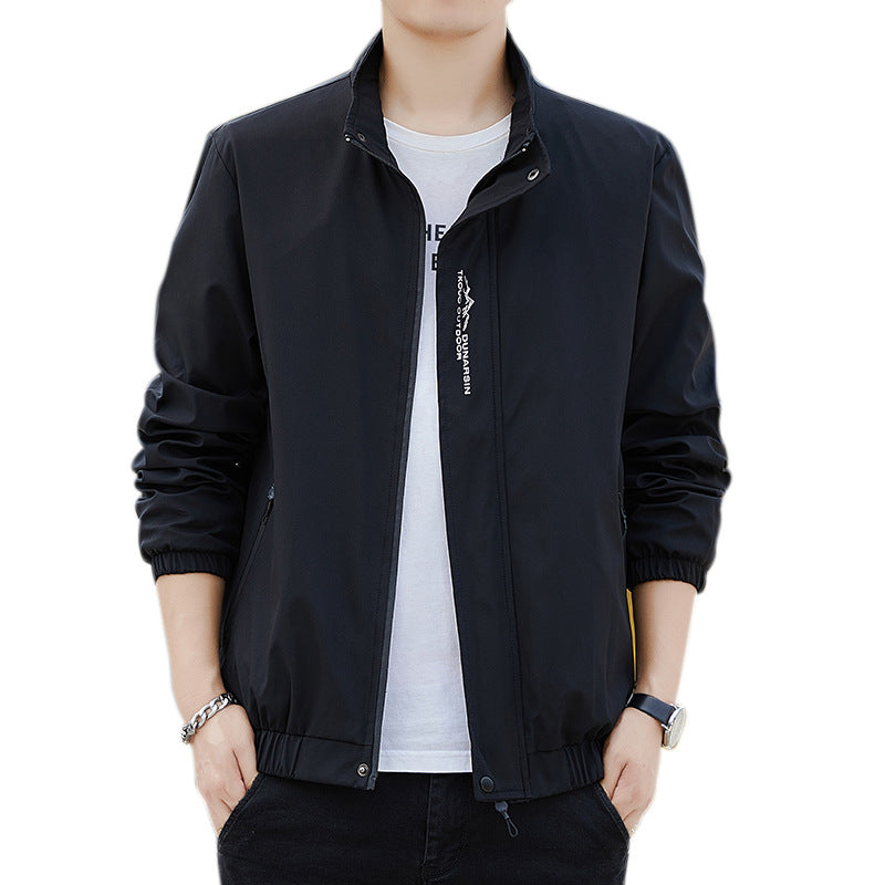 Men's lightweight water-repellent hooded jacket in urban minimal style with zipper Mune Fashion