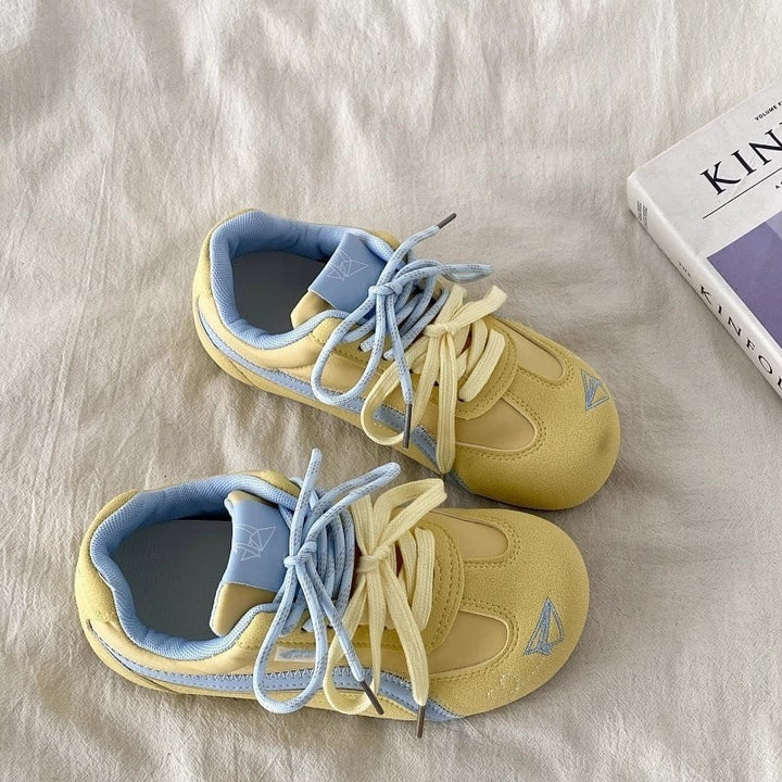 Women's Sporty Sneakers with Innovative Air Circulation System and Comfortable Cushioning Mune Fashion