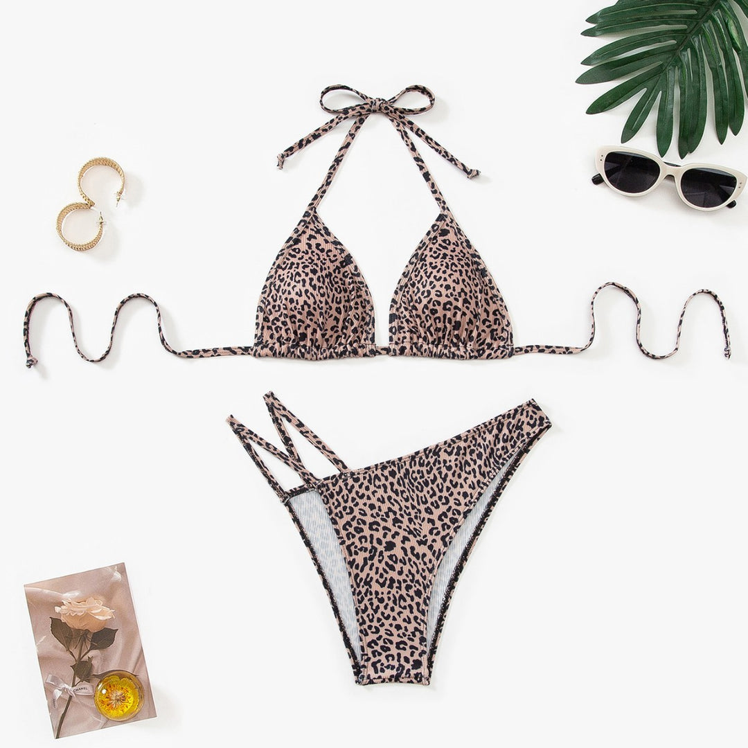 Ladies triangle bikini with adjustable straps and fashionable leopard pattern Mune Fashion