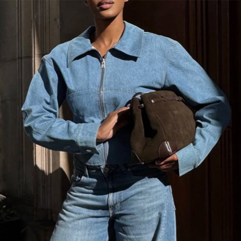 Women's short-cut denim jacket with zip and defined shoulder line Mune Fashion
