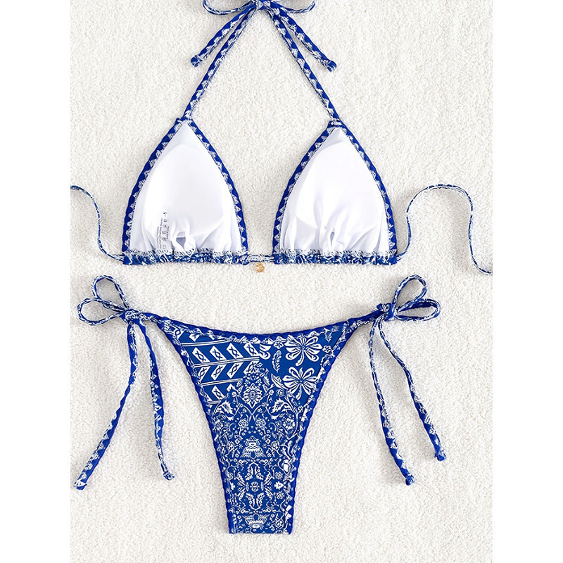 Women's triangle bikini with playful floral pattern Mune Fashion
