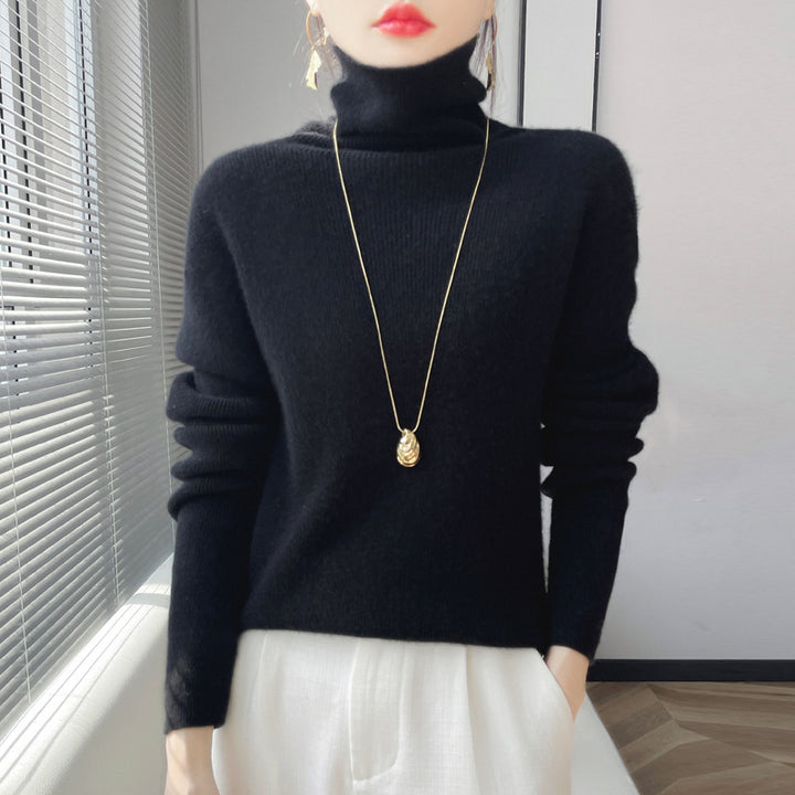Women's short-cut turtleneck sweater made of soft cashmere blend with slim silhouette Mune Fashion