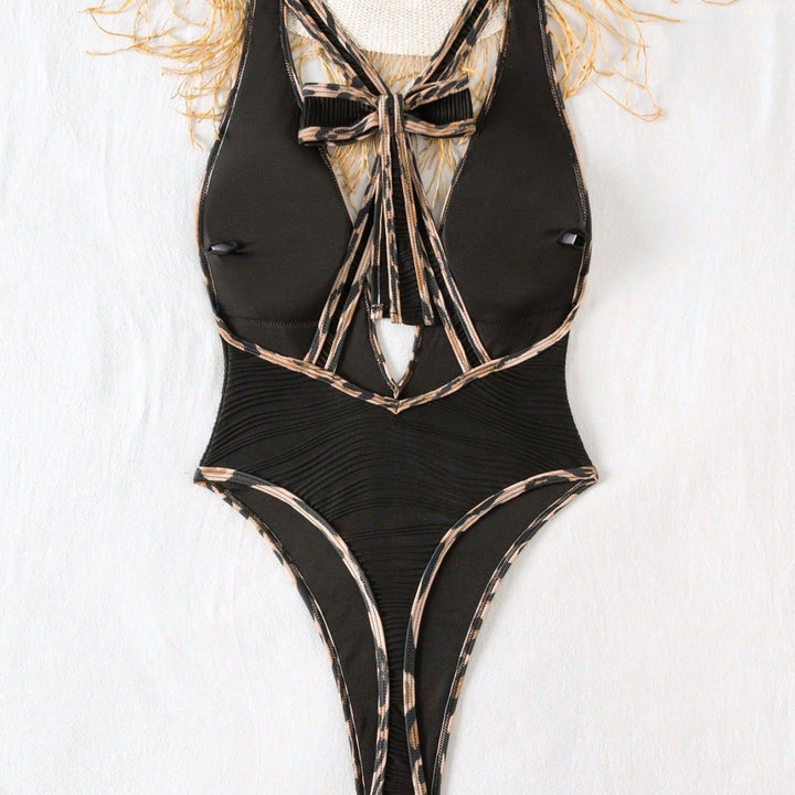 Ladies swimsuit with decorative back straps Mune Fashion