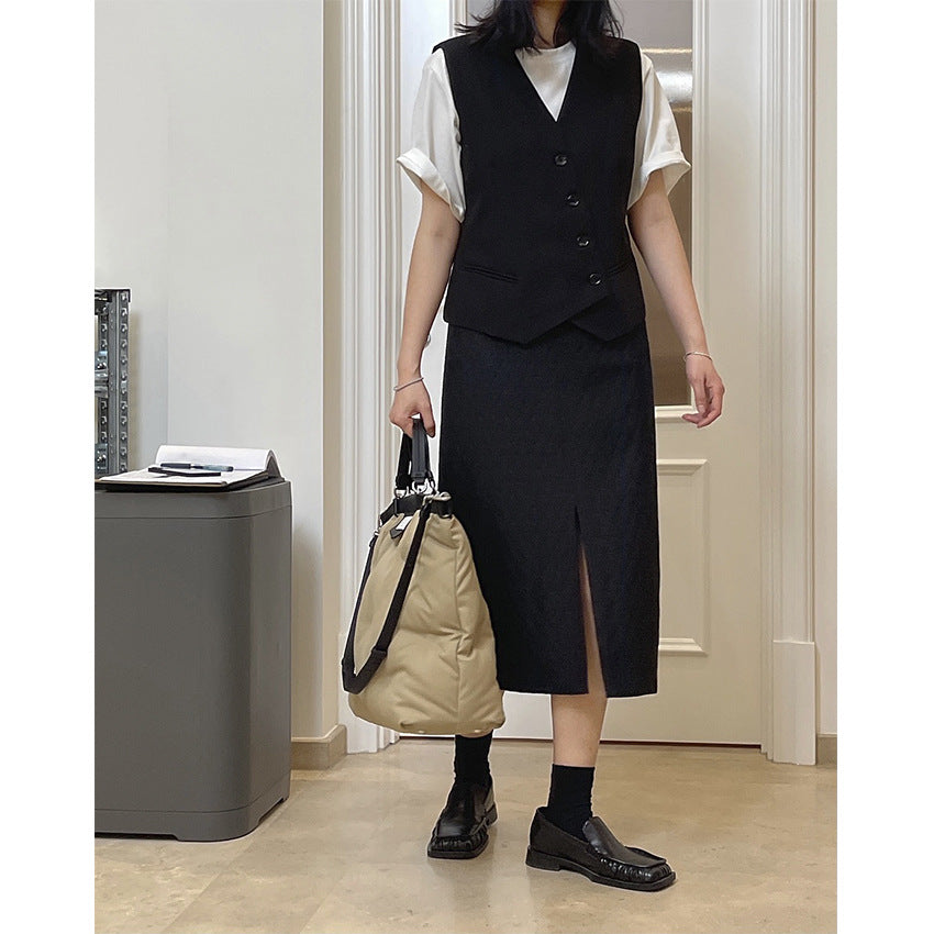 Women's Tailored Tailoring Waistcoat with V-Neck, Four-Button Front and Piped Insert Pockets Mune Fashion