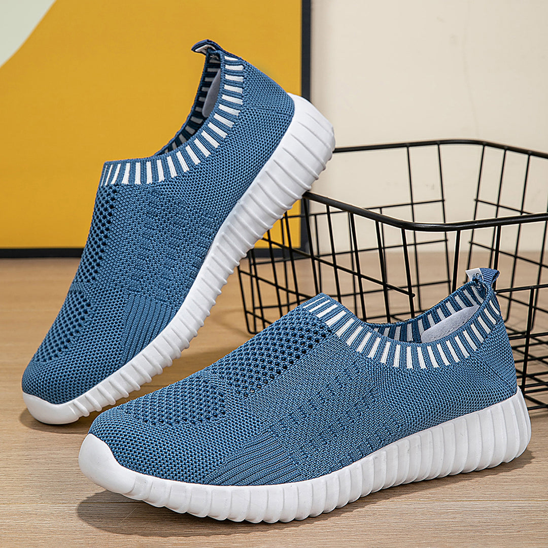 Women’s elastic slip-on comfort sneaker with three-dimensional knit structure and profiled lightweight sole Mune Fashion