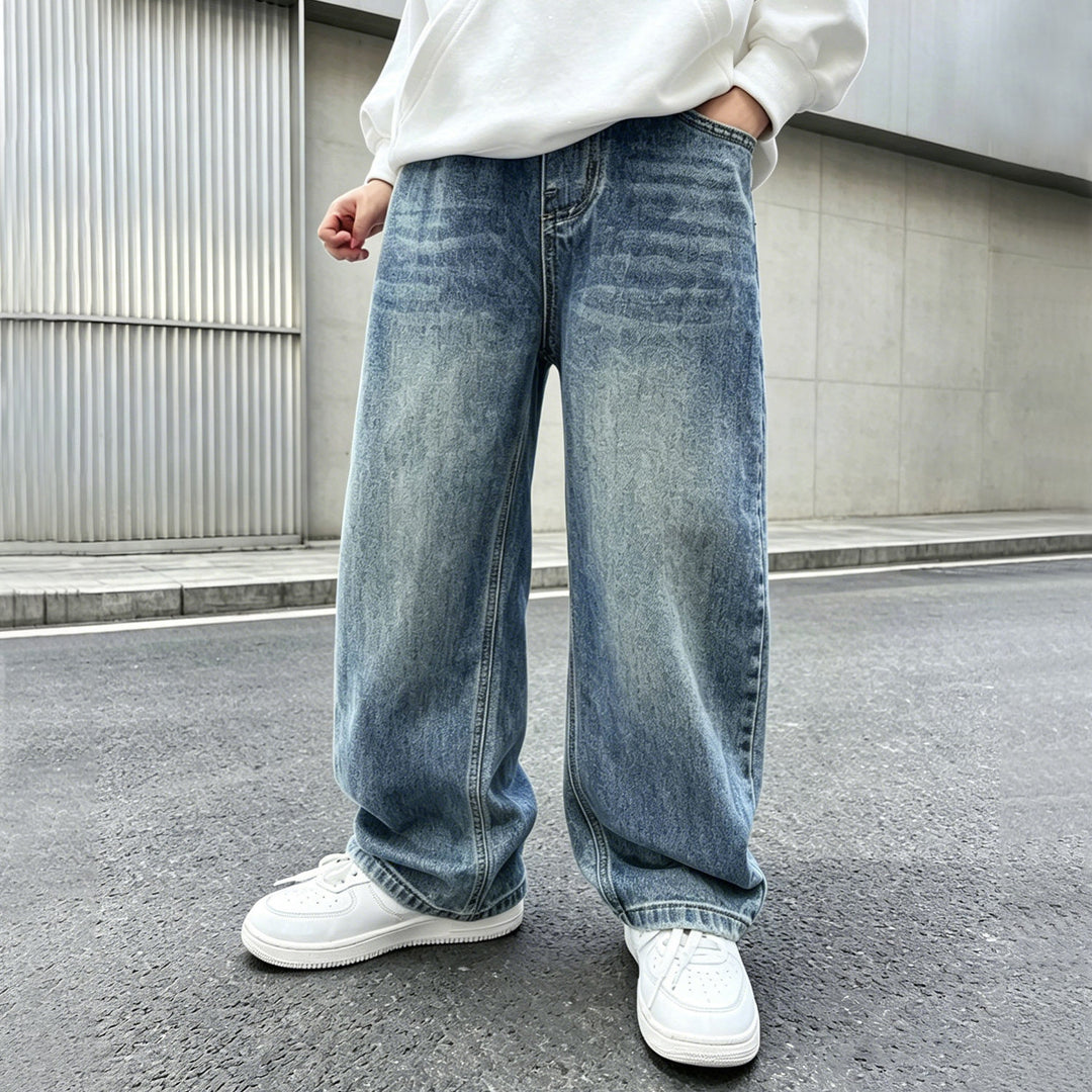 Women wide jeans pants with elastic waistband and trendy cut Mune Fashion