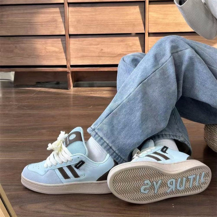 Ladies Sporty Lifestyle Sneakers with Fashionable Retro Design Mune Fashion