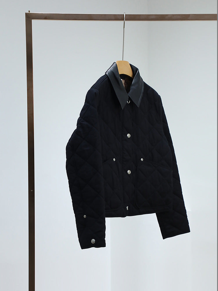 Women's quilted jacket with contrasting faux leather collar and boxy cut Mune Fashion