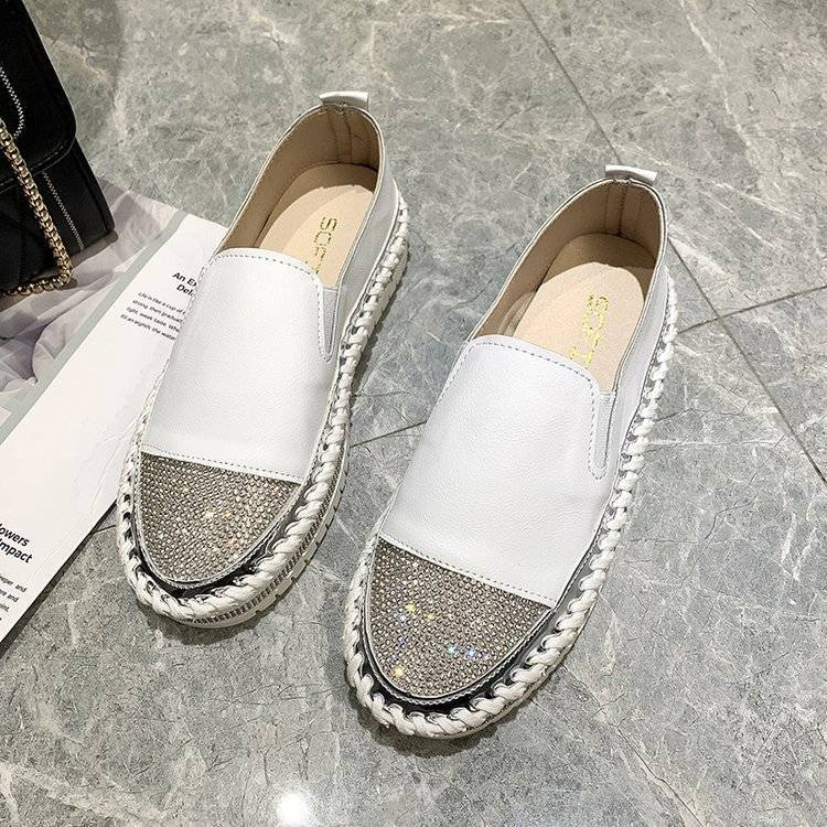 Women's shiny Slip-On platform sneakers with braided trim and elastic insert Mune Fashion