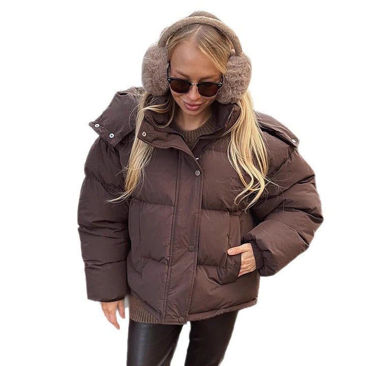 Women's short-cut oversized quilted jacket with high stand-up collar and concealed snap button placket Mune Fashion