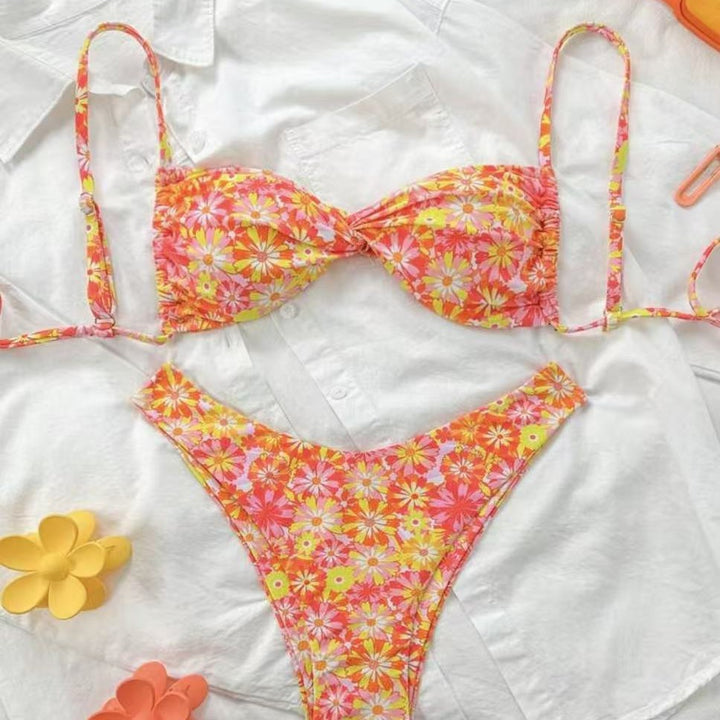 Women's Triangle Bikini with Floral Design Mune Fashion
