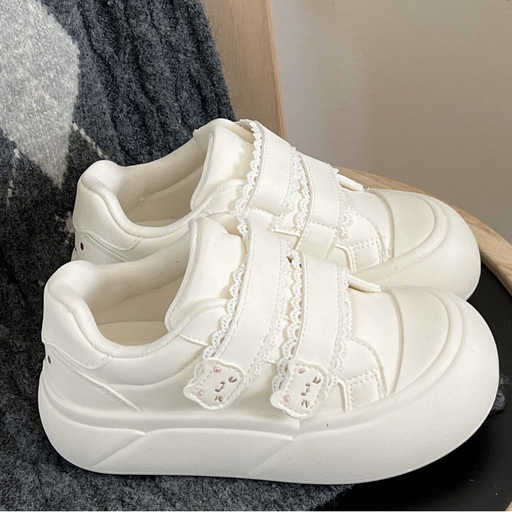Women's sneaker with adjustable Velcro straps and comfortable sole Mune Fashion