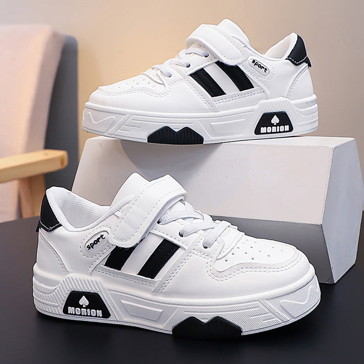 Ladies sporty sneakers with adjustable hook-and-loop fastener and slip-resistant sole Mune Fashion
