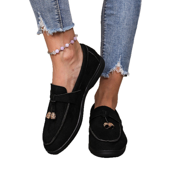 Women Moccasin Slipper with Decorative Tassels and Padded Comfort Footbed Mune Fashion