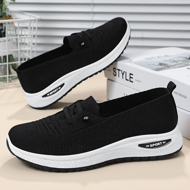 Women's sporty sneakers with elastic knitted upper material and cushioning sole Mune Fashion